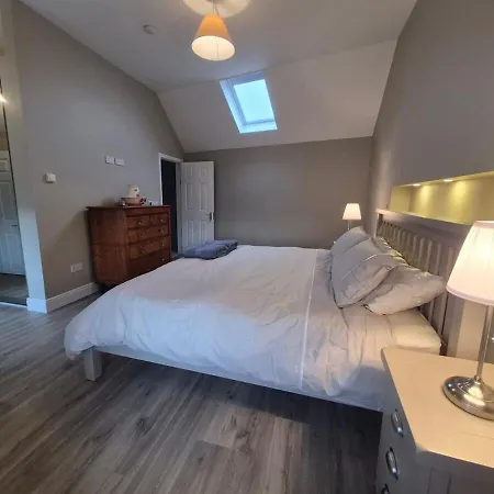 Holiday home Cullen House