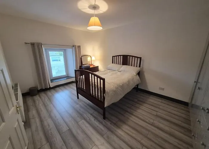 Cullen House * Cullen (Tipperary)