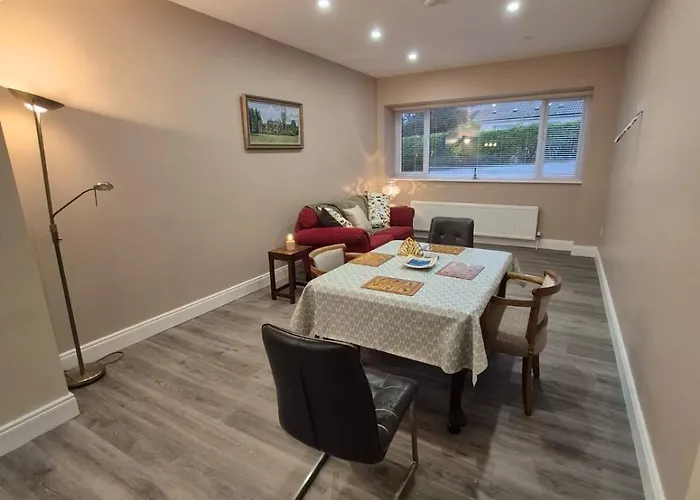 Cullen House * Cullen (Tipperary)